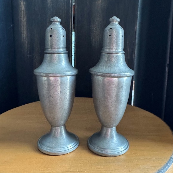 Vintage Empire Pewter Salt & Pepper Shakers - Picture 2 of 7